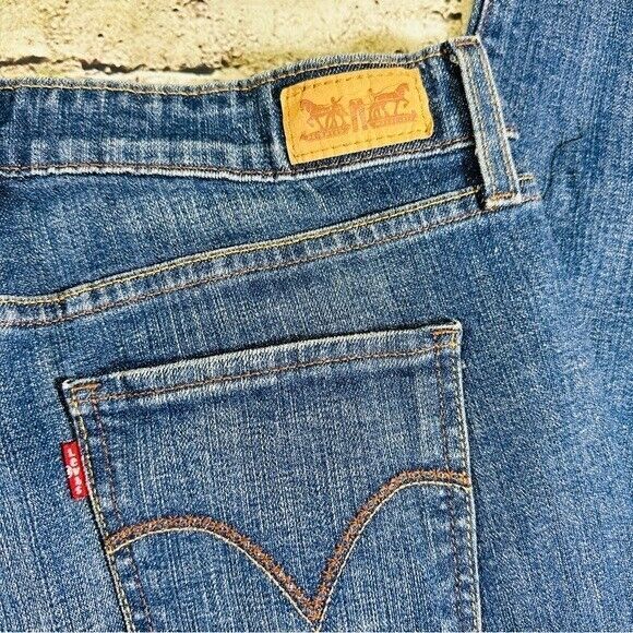 Levi’s Jeans Womens 31/30 Blue Denim Mid Rise Skinny Medium Wash Rockstar - Picture 6 of 11